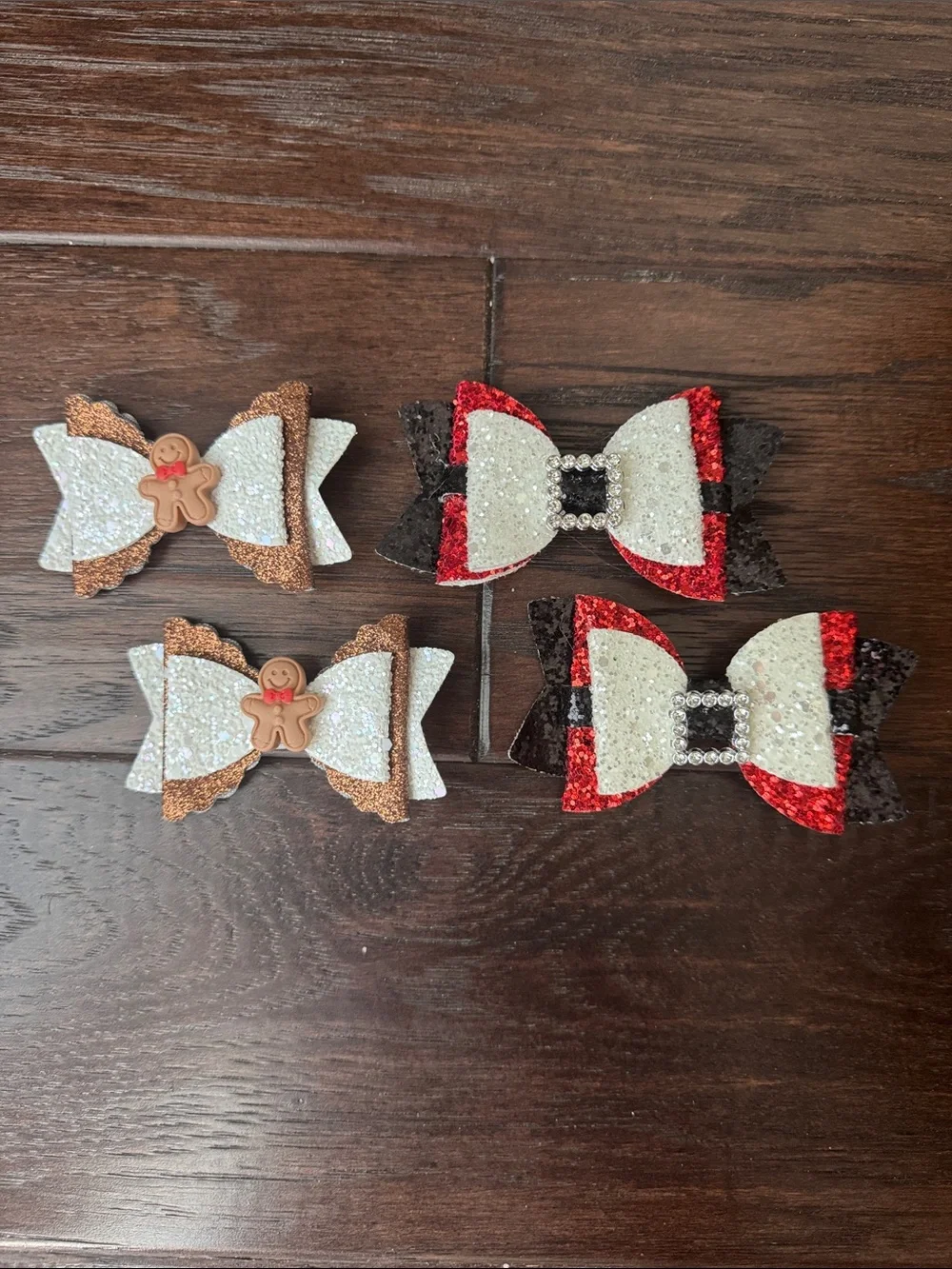 NWOT Glitter Holiday Bow Hair Clips for Kids